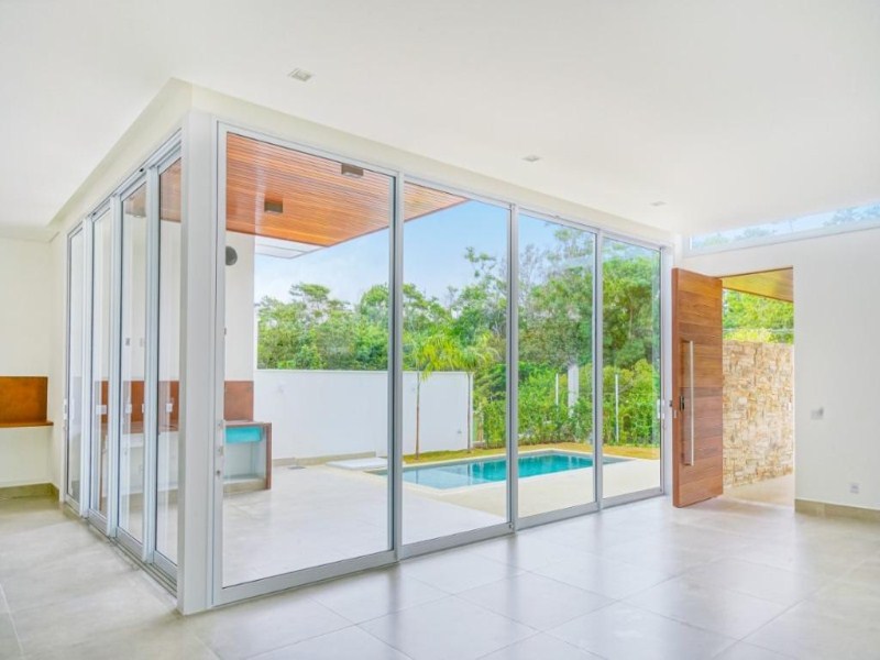 Casa com 4 dormitórios à venda, 300 m² por R$ 1.950.000 - co