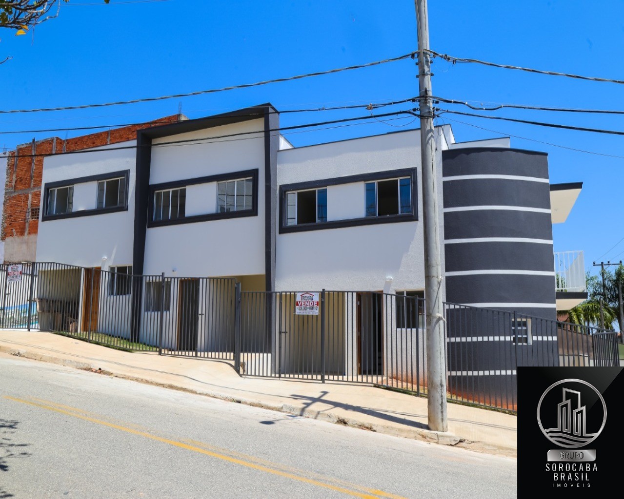 Sobrado com 2 dormitórios à venda, 67 m² por R$ 165.000 - ja
