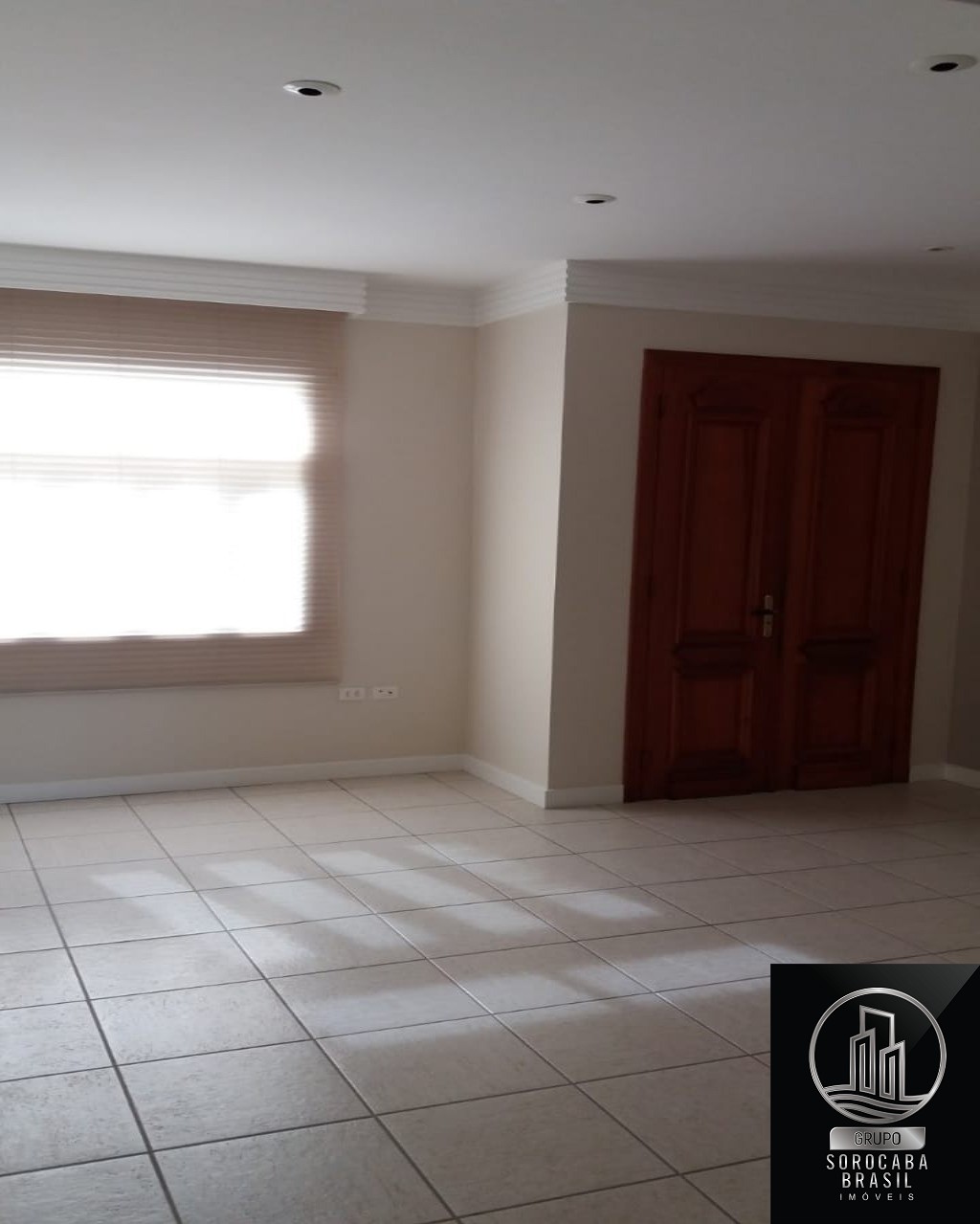 Sobrado com 3 dormitórios à venda, 316 m² por R$ 1.250.000 -