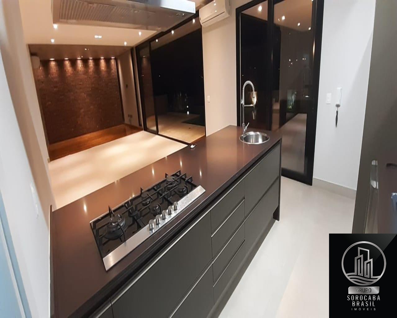 Sobrado com 4 dormitórios à venda, 427 m² por R$ 3.000.000 - - foto 2