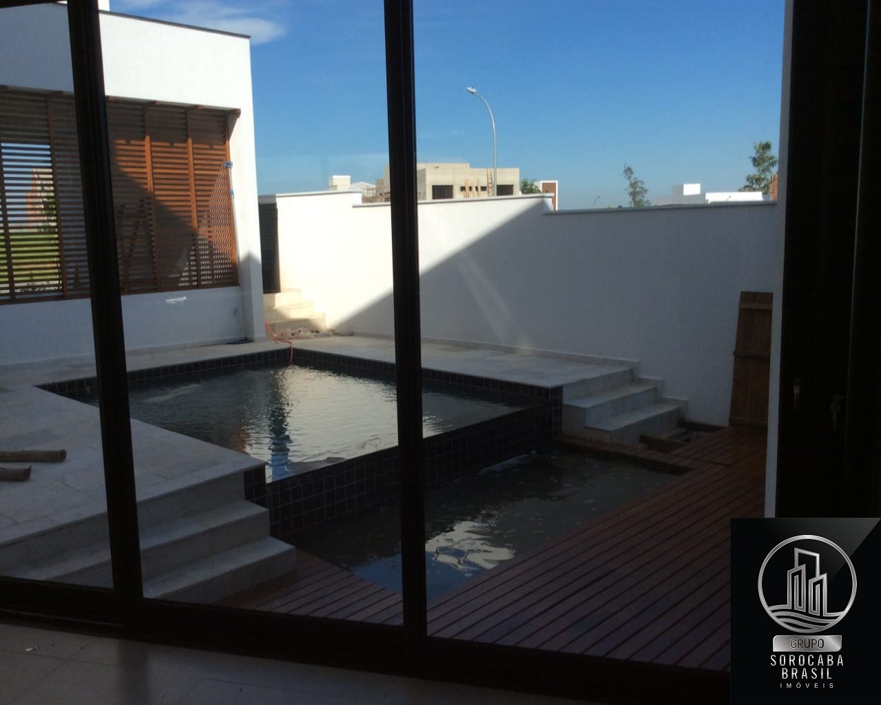 Sobrado com 4 dormitórios à venda, 400 m² por R$ 1.900.000 -