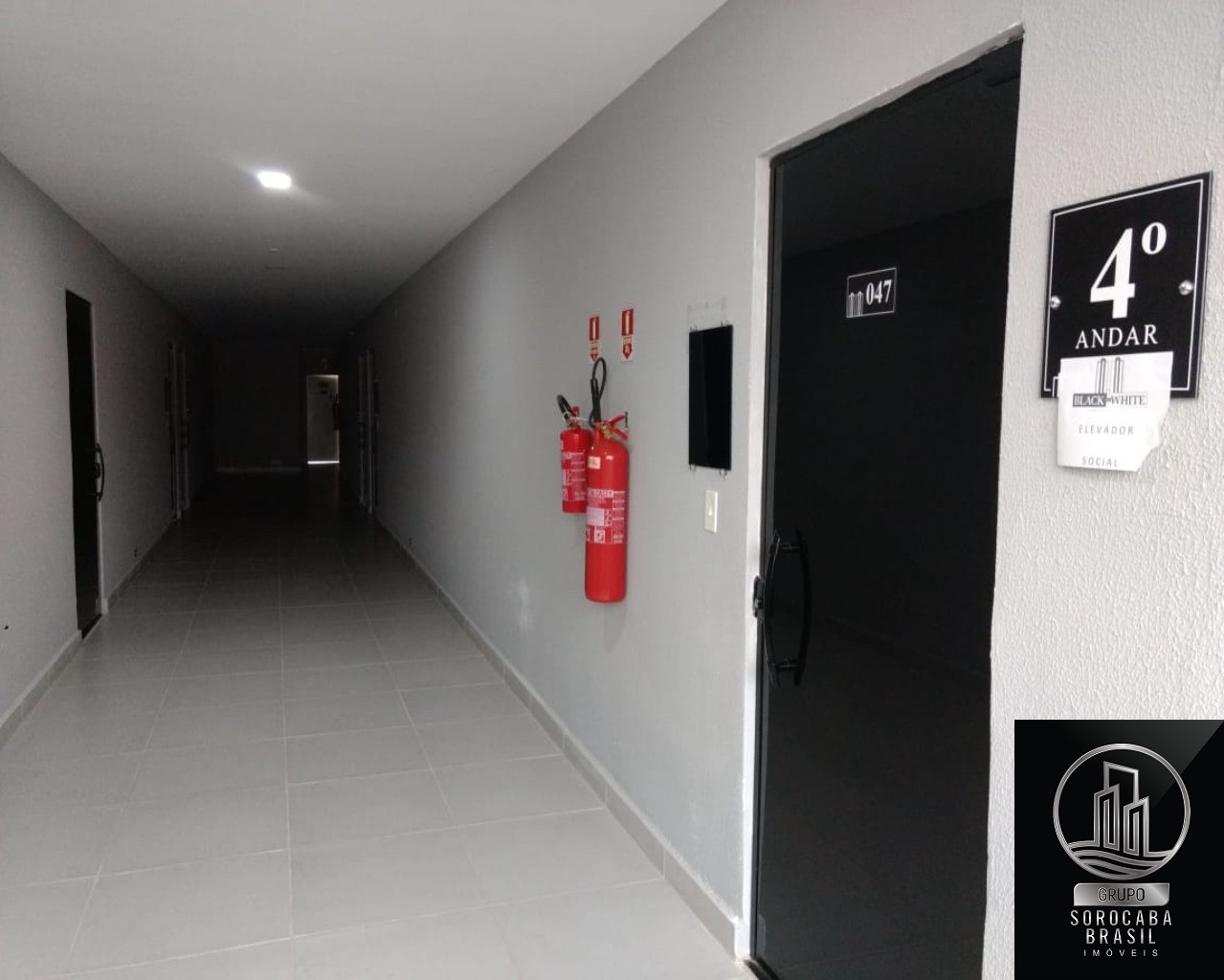 Sala comercial no edifício black and white em sorocaba/sp, 4