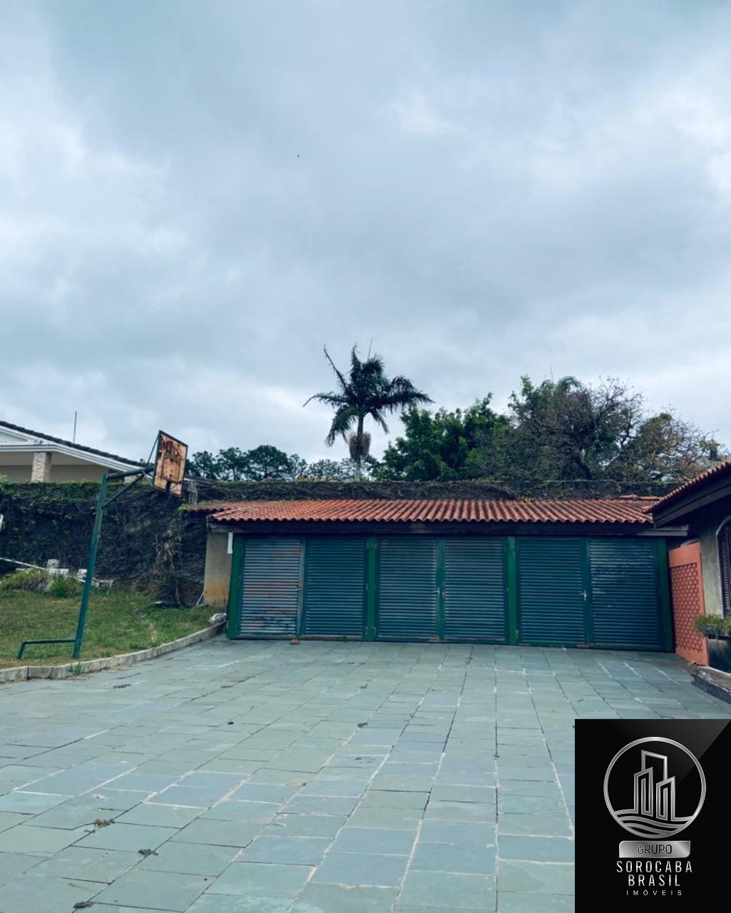 Sobrado com 3 dormitórios à venda, 750 m² por R$ 2.200.000,0