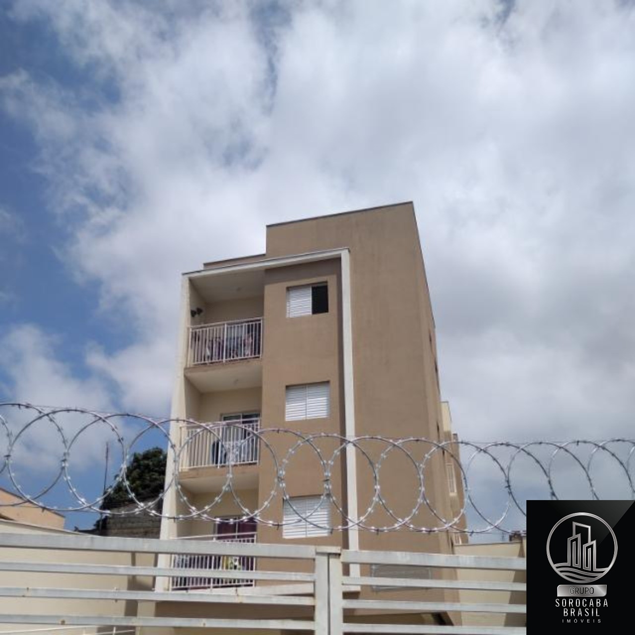 Apartamento 2 dormitórios - jd. Simus - confira !