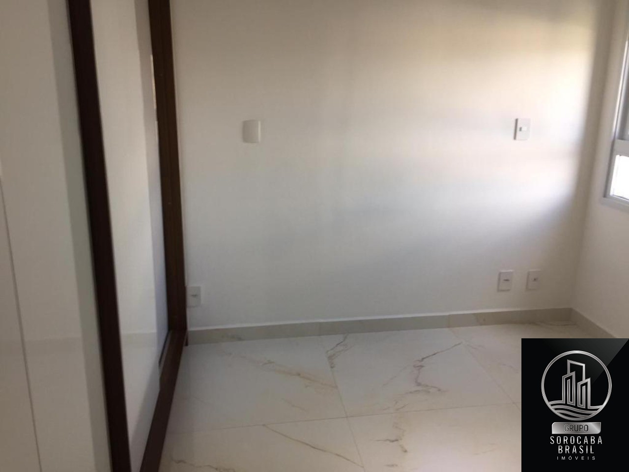 Apartamento localizado no campolim - R$2.200,00