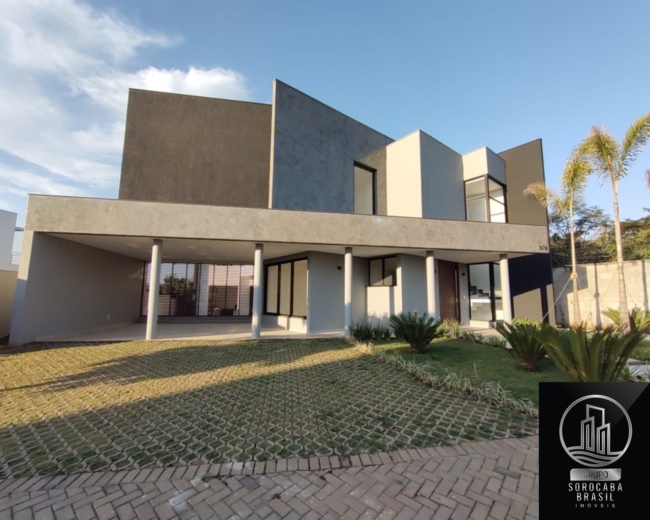 Sobrado com 4 dormitórios à venda, 400 m² por R$ 2.300.000,0