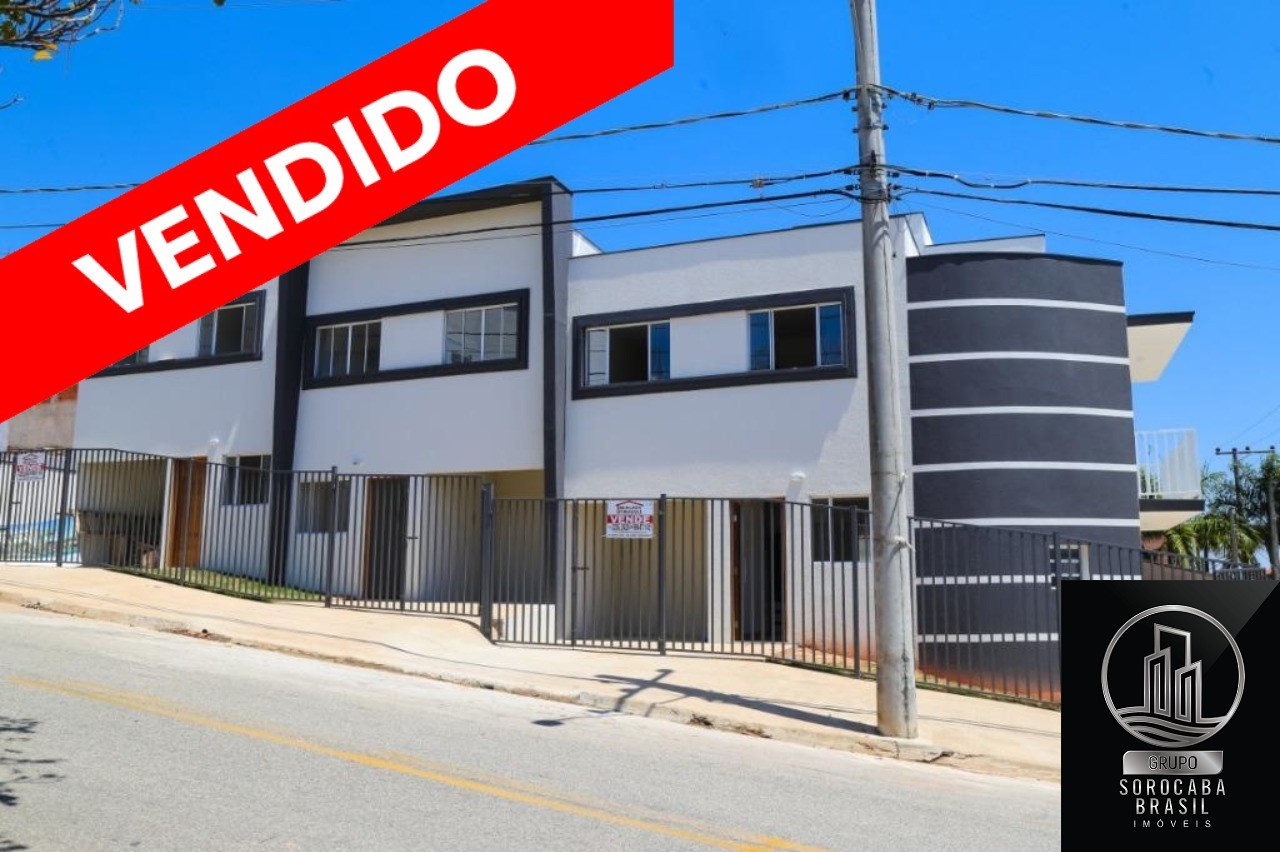 Sobrado com 2 dormitórios à venda, 67 m² por R$ 165.000 - ja