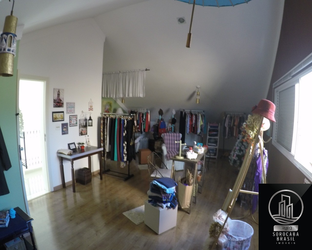 Casa com 5 dormitórios à venda, 634 m² por R$ 1.800.000 - co