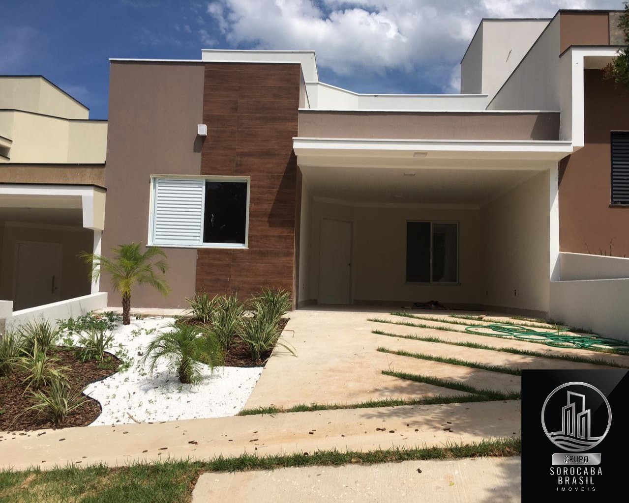 Casa com 3 dormitórios à venda, 110 m² por R$ 520.000 - terr