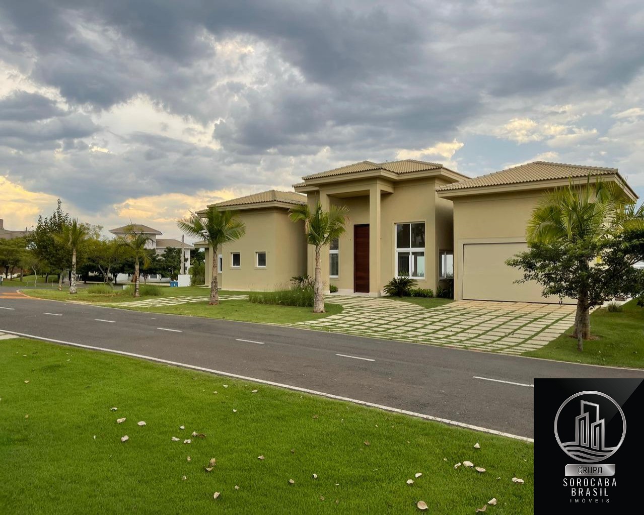 Casa com 4 dormitórios à venda, 395 m² - condomínio lago azu