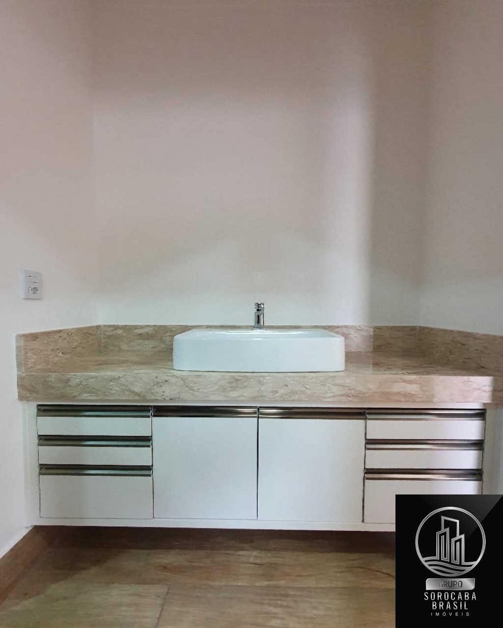 Casa com 3 dormitórios à venda, 170 m² por R$ 850.000 - cond