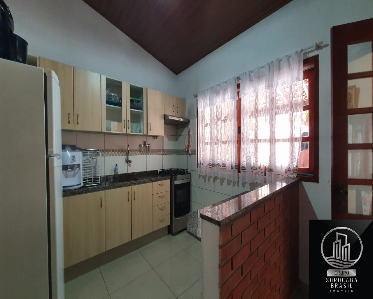Casa com 2 dormitórios à venda, 100 m² por R$ 430.000 - jard