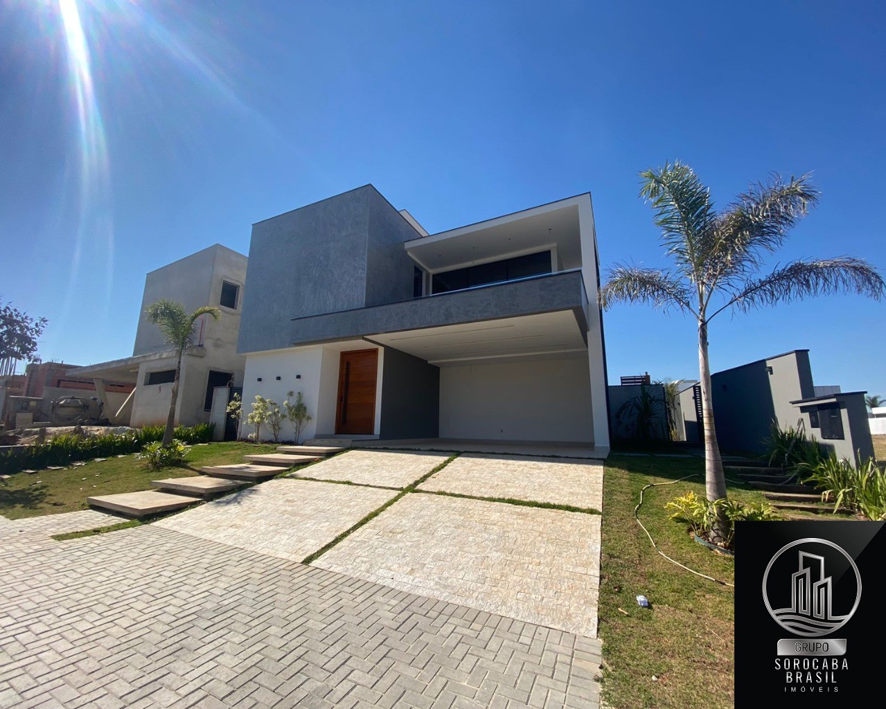 Sobrado com 4 dormitórios à venda, 358 m² por R$ 2.550.000 -