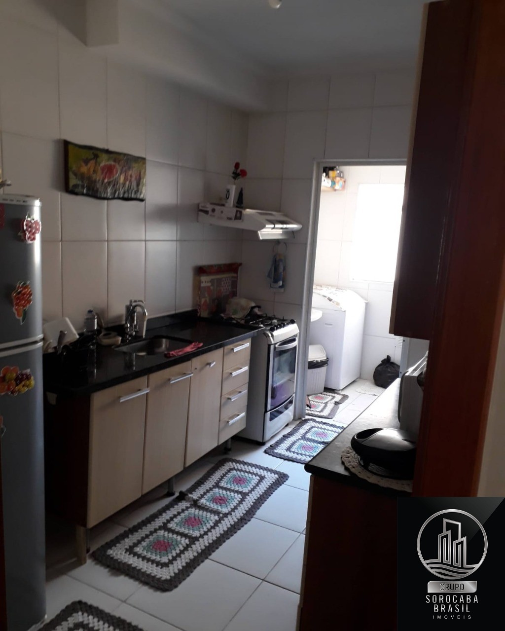 Apartamento com 2 dormitórios à venda, 58 m² por R$ 220.000 
