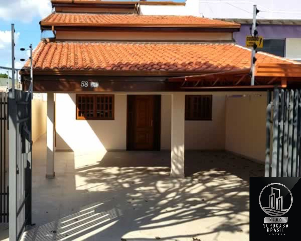 Casa com 3 dormitórios à venda, 248 m² por R$ 800.000 - wane