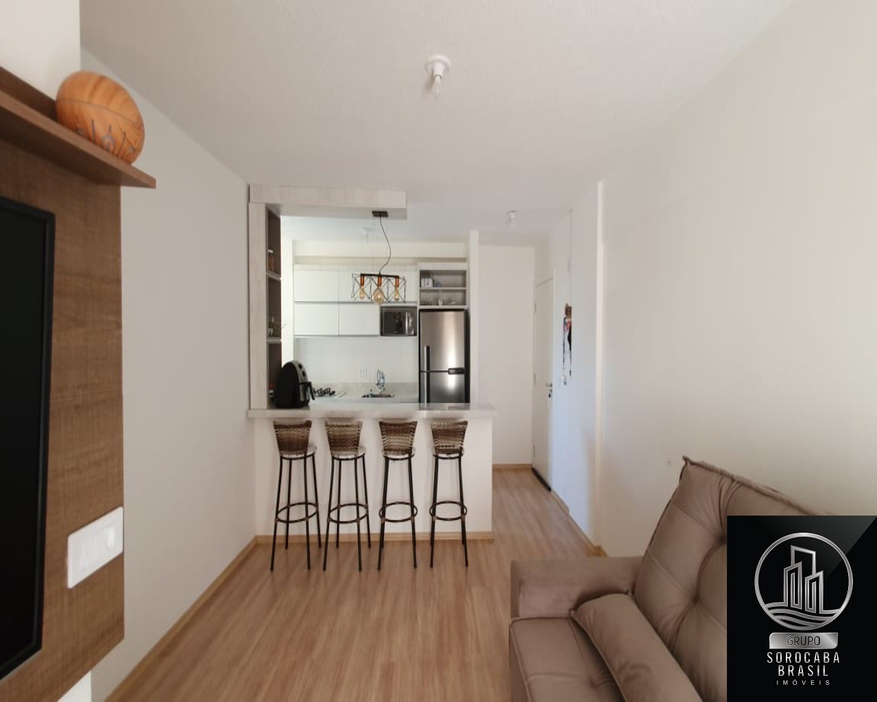 Apartamento com 3 dormitórios à venda, 75 m² por R$ 285.000 