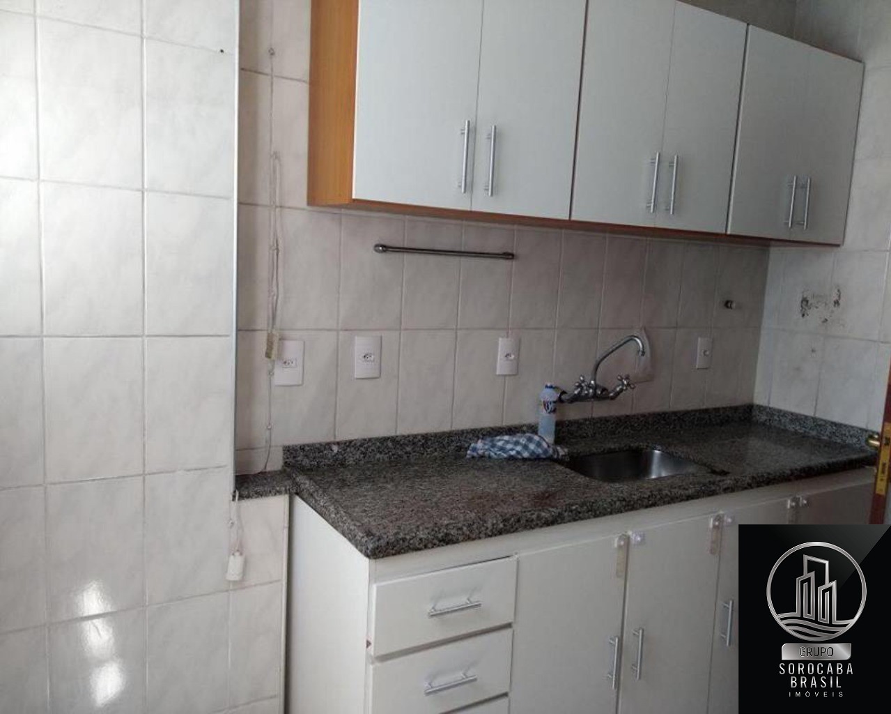 Apartamento com 3 dormitórios à venda, 96 m² por R$ 450.000 
