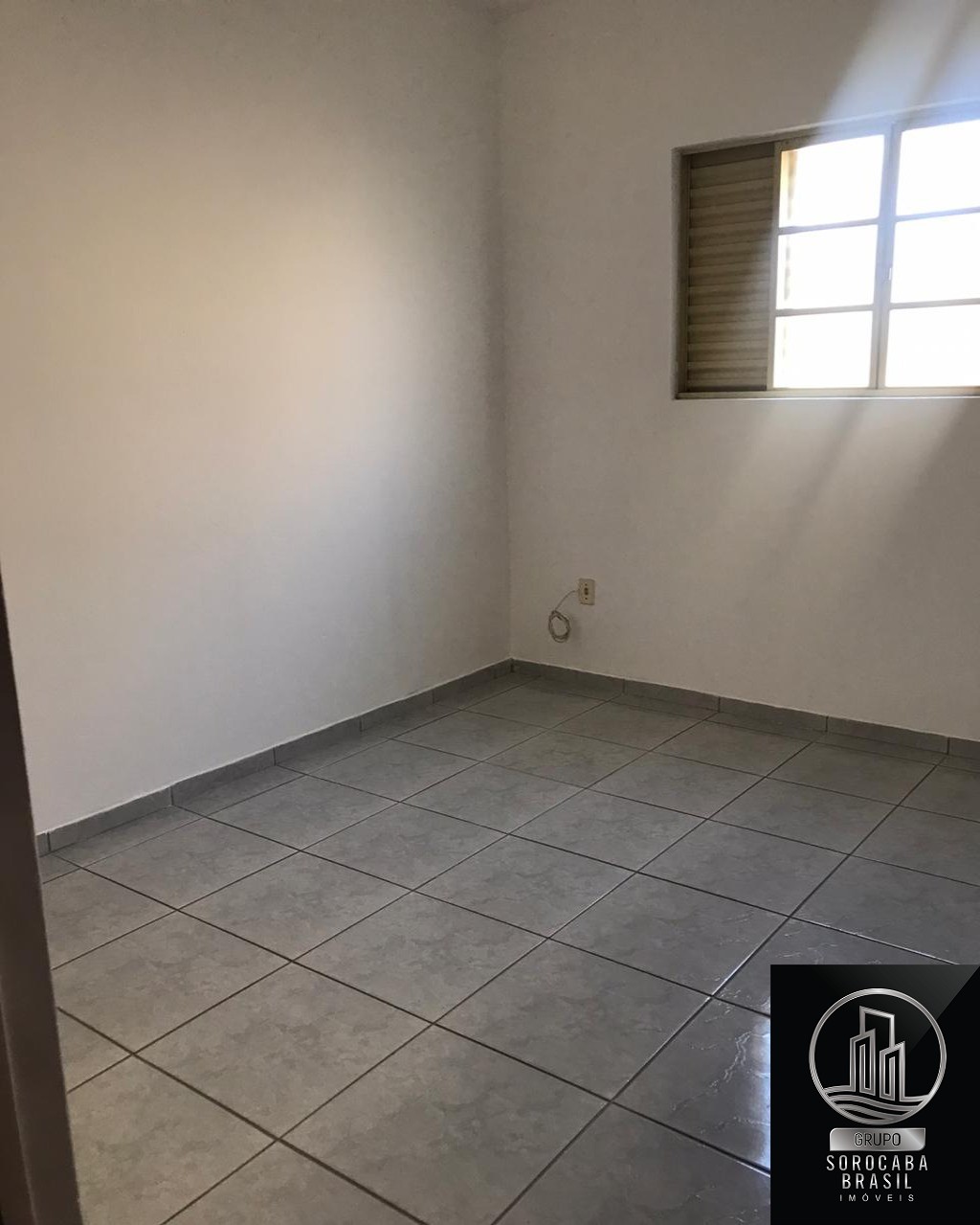 Apartamento com 2 dormitórios à venda, 56 m² por R$ 140.000 