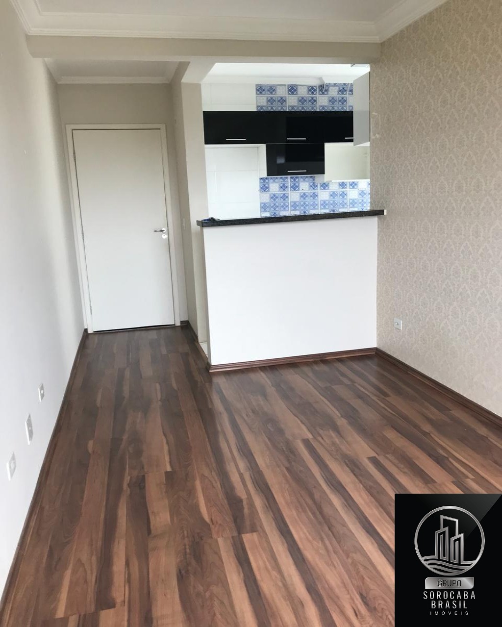 Apartamento com 2 dormitórios à venda, 47 m² por R$ 175.000 