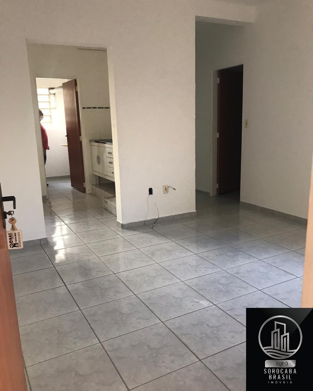 Apartamento com 2 dormitórios à venda, 56 m² por R$ 140.000 