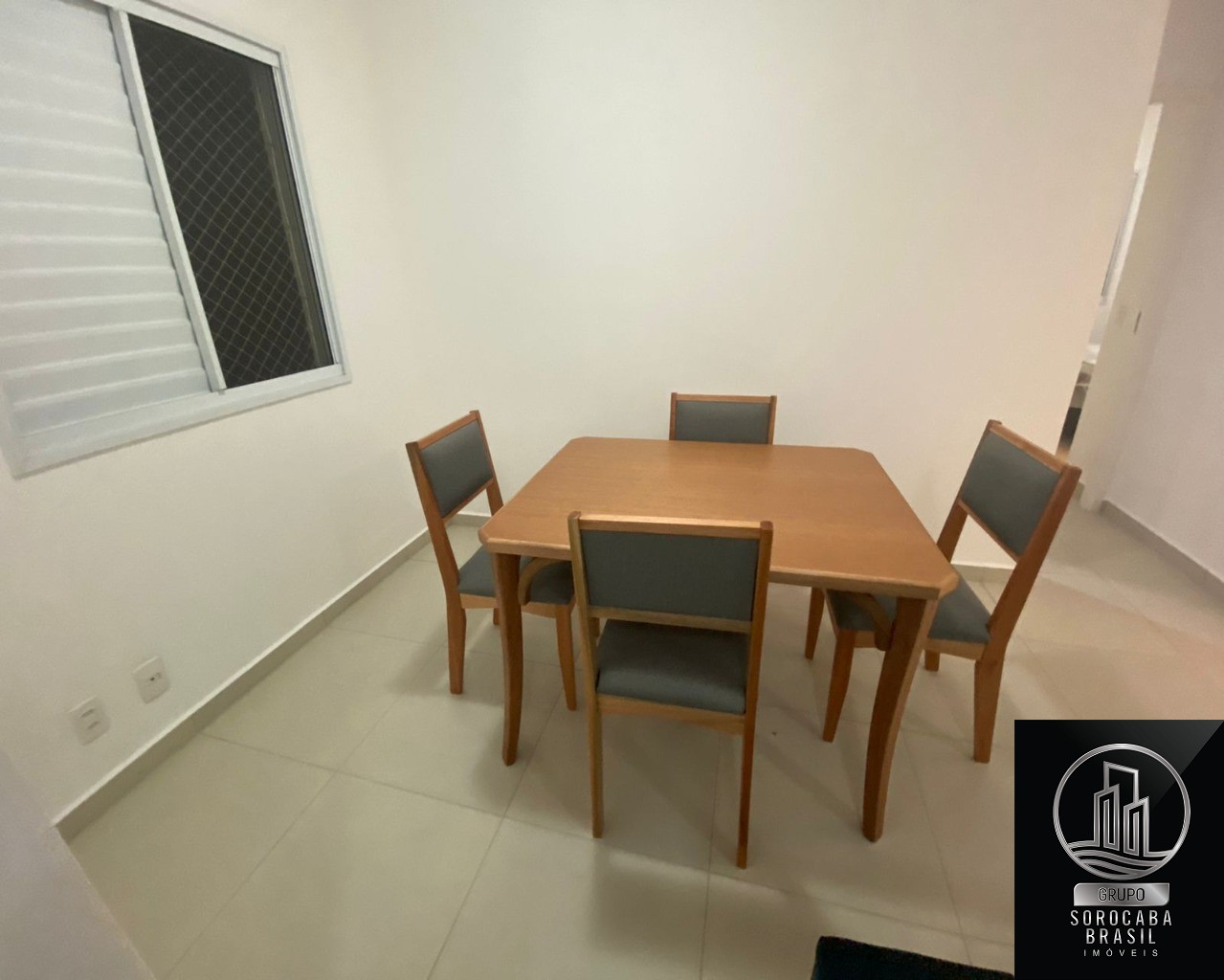 Apartamento com 2 dormitórios para alugar, 85 m² por R$ 2.50