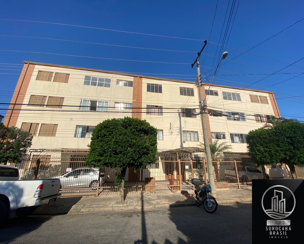 Apartamento com 2 dormitórios à venda, 80 m² por R$ 165.000 