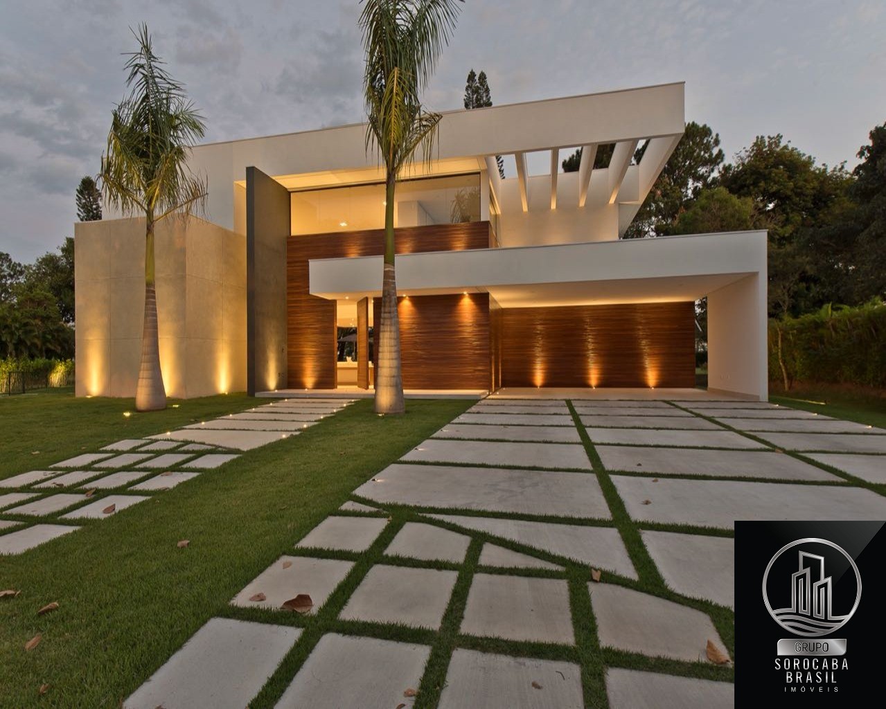 Casa com 4 dormitórios à venda, 442 m² por R$ 8.500.000 - co