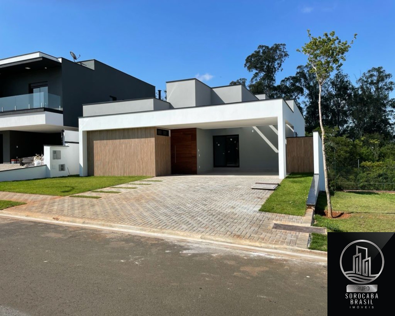 Casa com 3 dormitórios à venda, 230 m² por R$ 1.890.000 - al