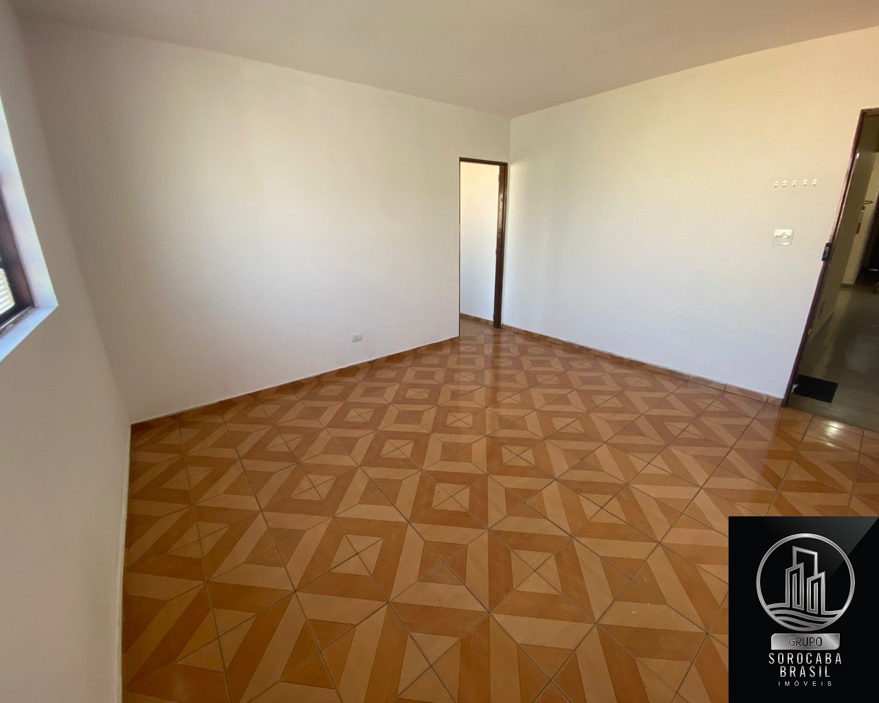 Apartamento com 2 dormitórios à venda, 80 m² por R$ 165.000 
