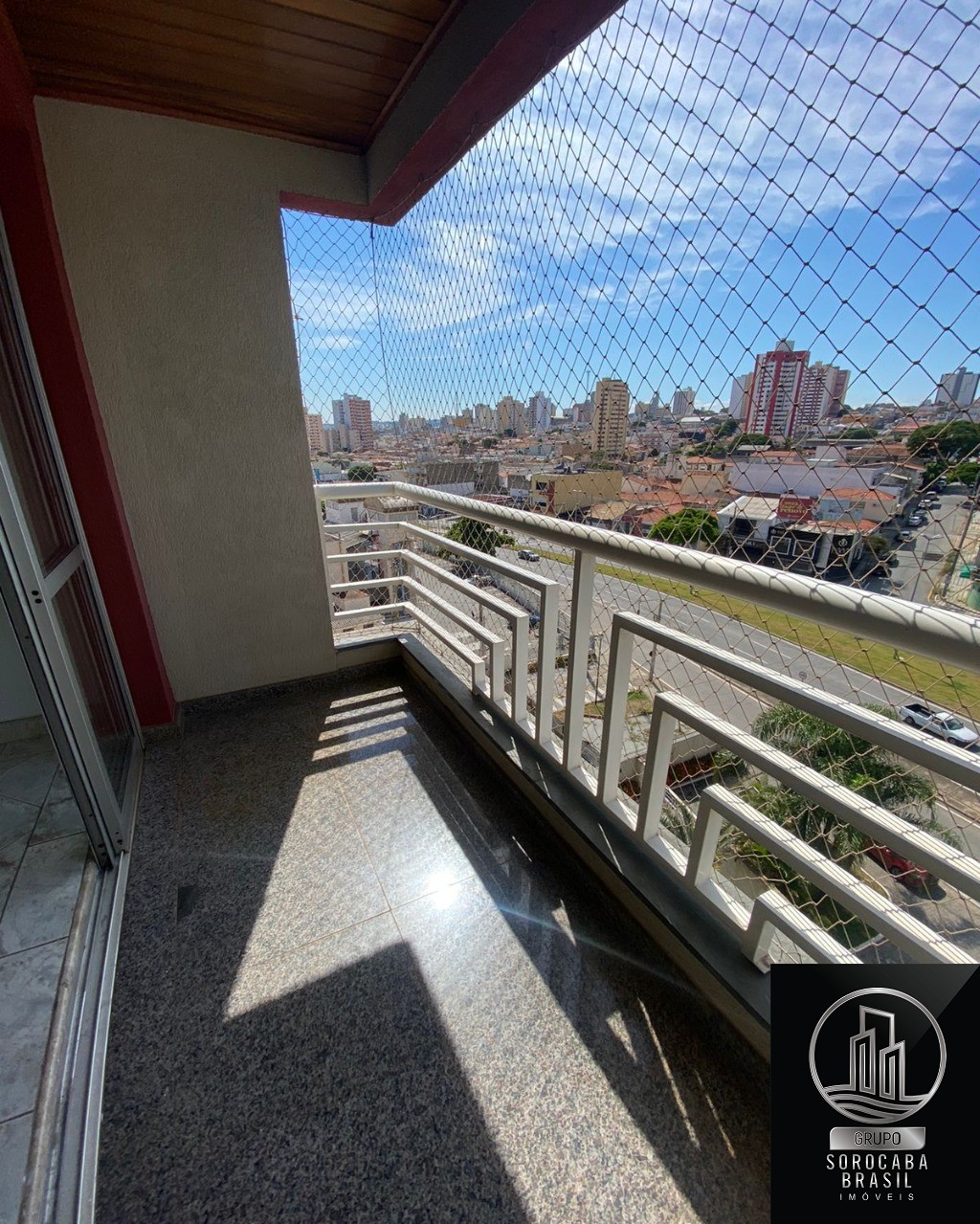 Apartamento com 3 dormitórios à venda, 133 m² por R$ 380.000