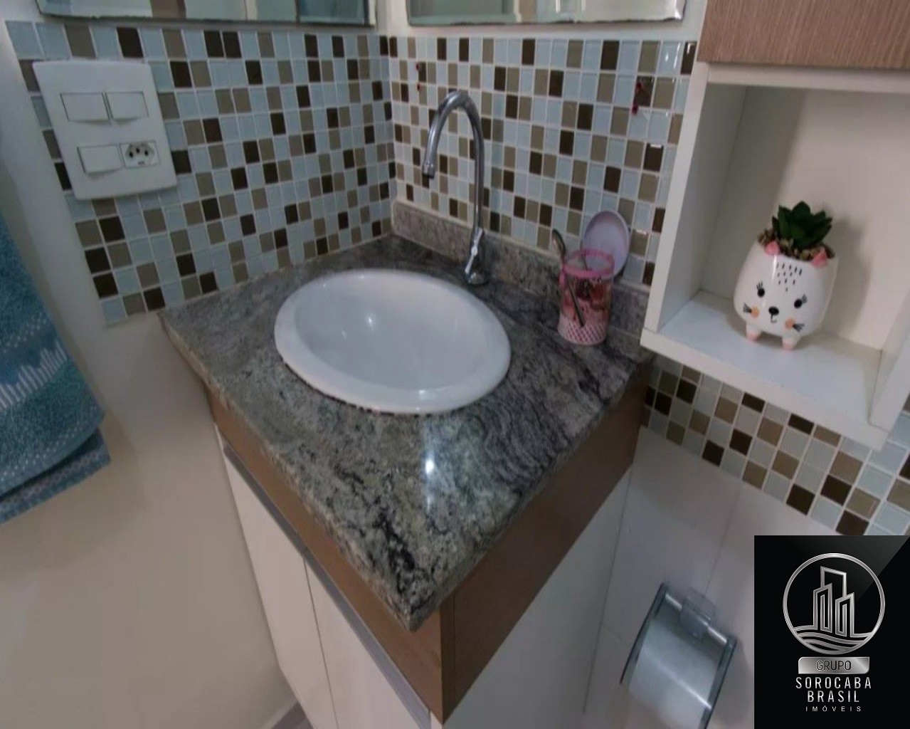 Apartamento com 2 dormitórios à venda, 48 m² por R$ 245.000 