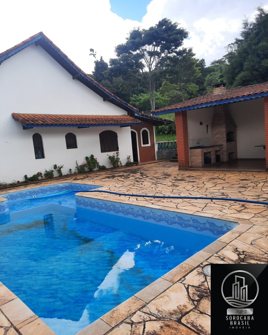Sítio com 3 dormitórios à venda, 12000 m² por R$ 550.000 - r