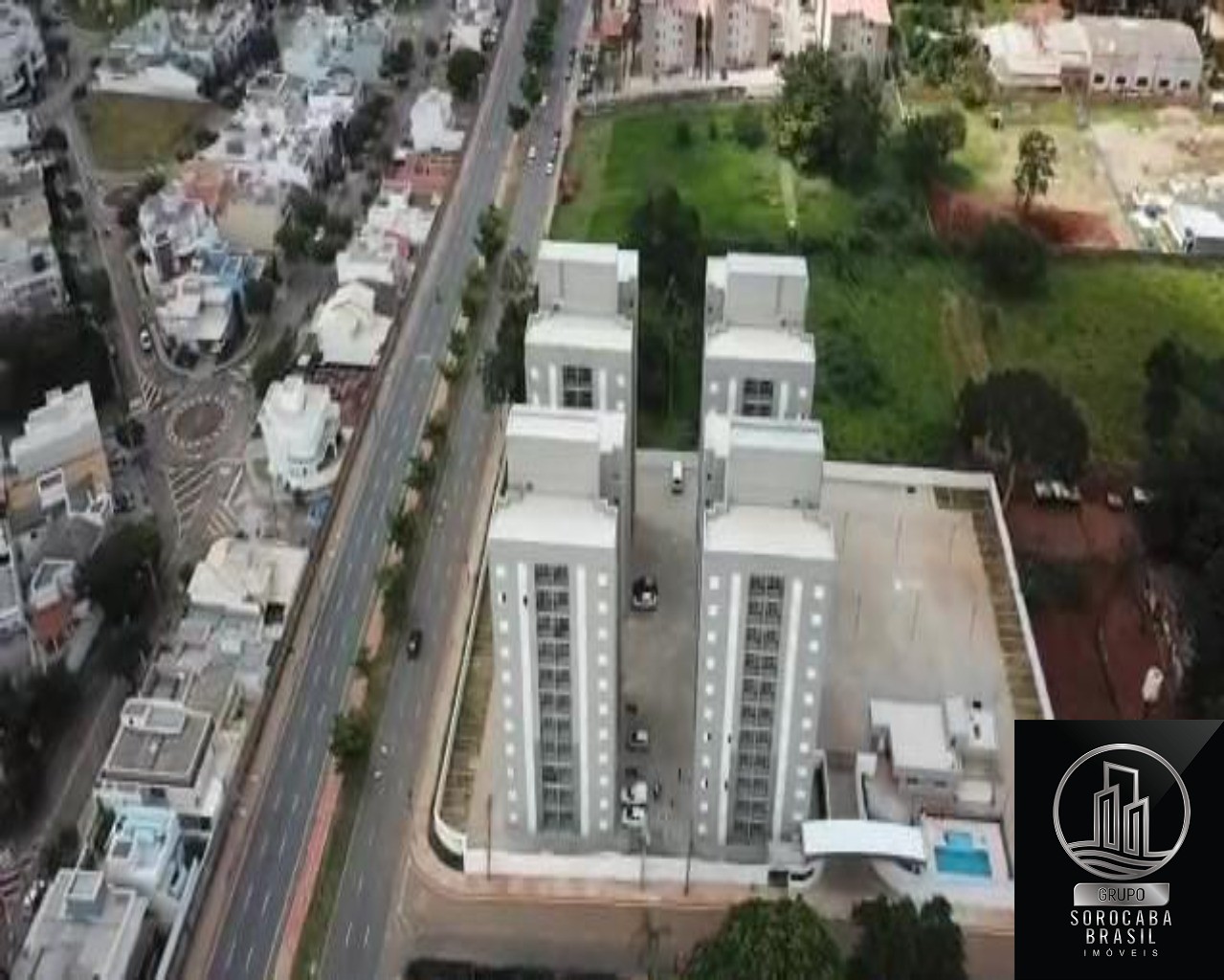 Apartamento com 3 dormitórios à venda, 60 m² por R$ 210.000 
