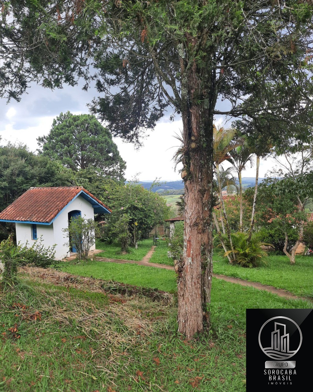 Sítio com 3 dormitórios à venda, 12000 m² por R$ 550.000 - r