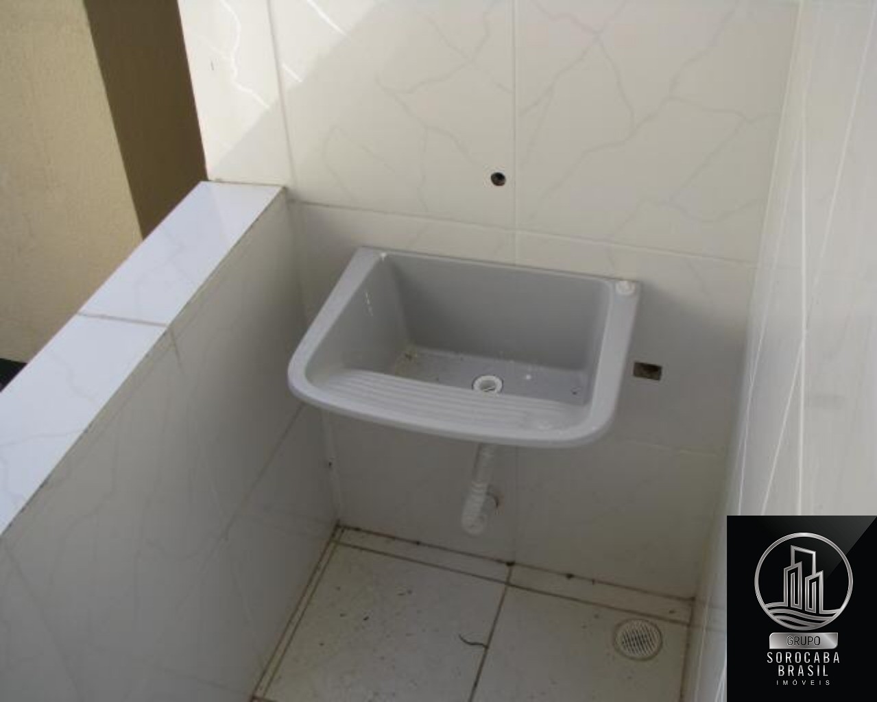 Casa com 2 dormitórios à venda, 63 m² por R$ 135.000 - parqu