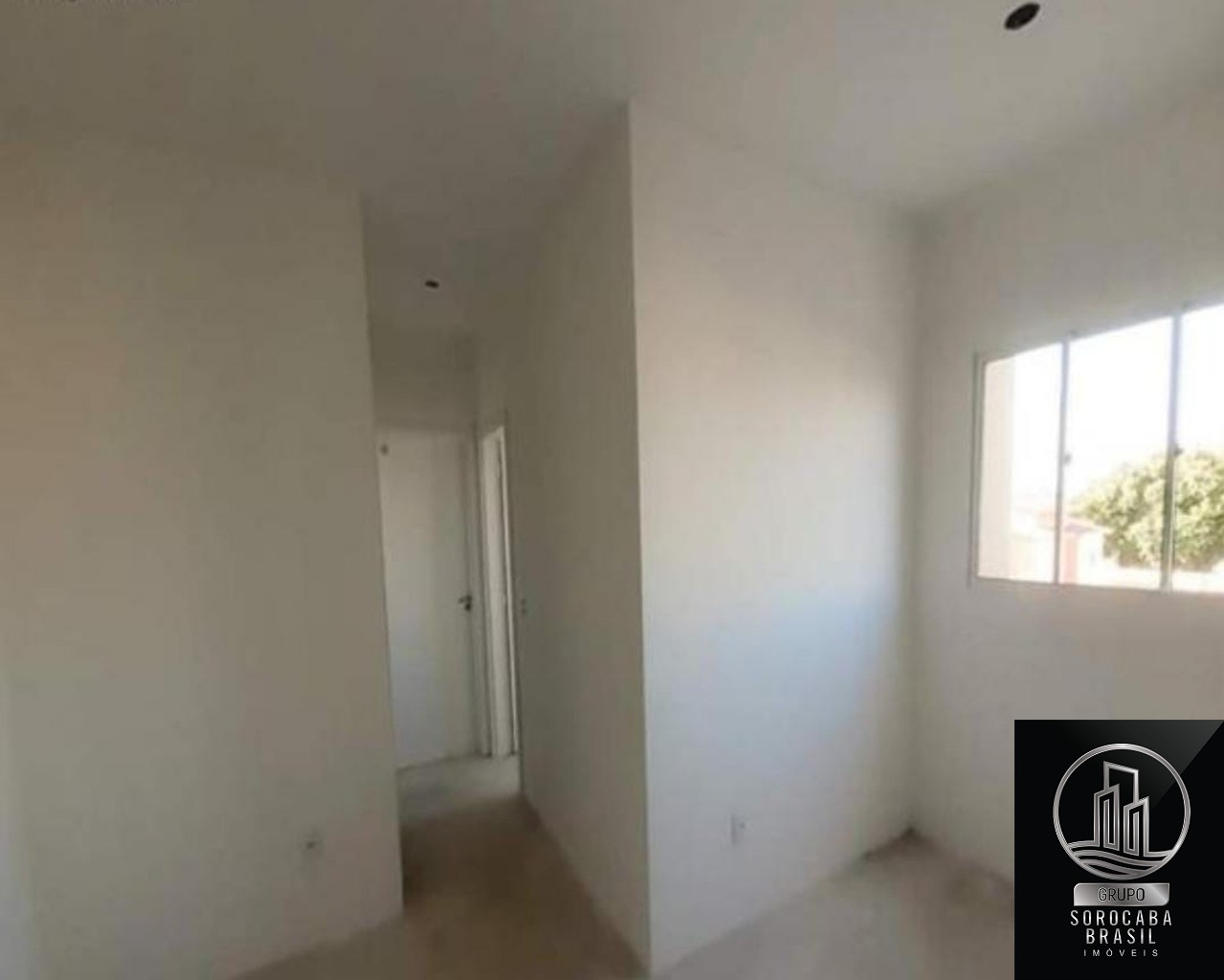 Apartamento com 2 dormitórios à venda, 54 m² por R$ 165.000 