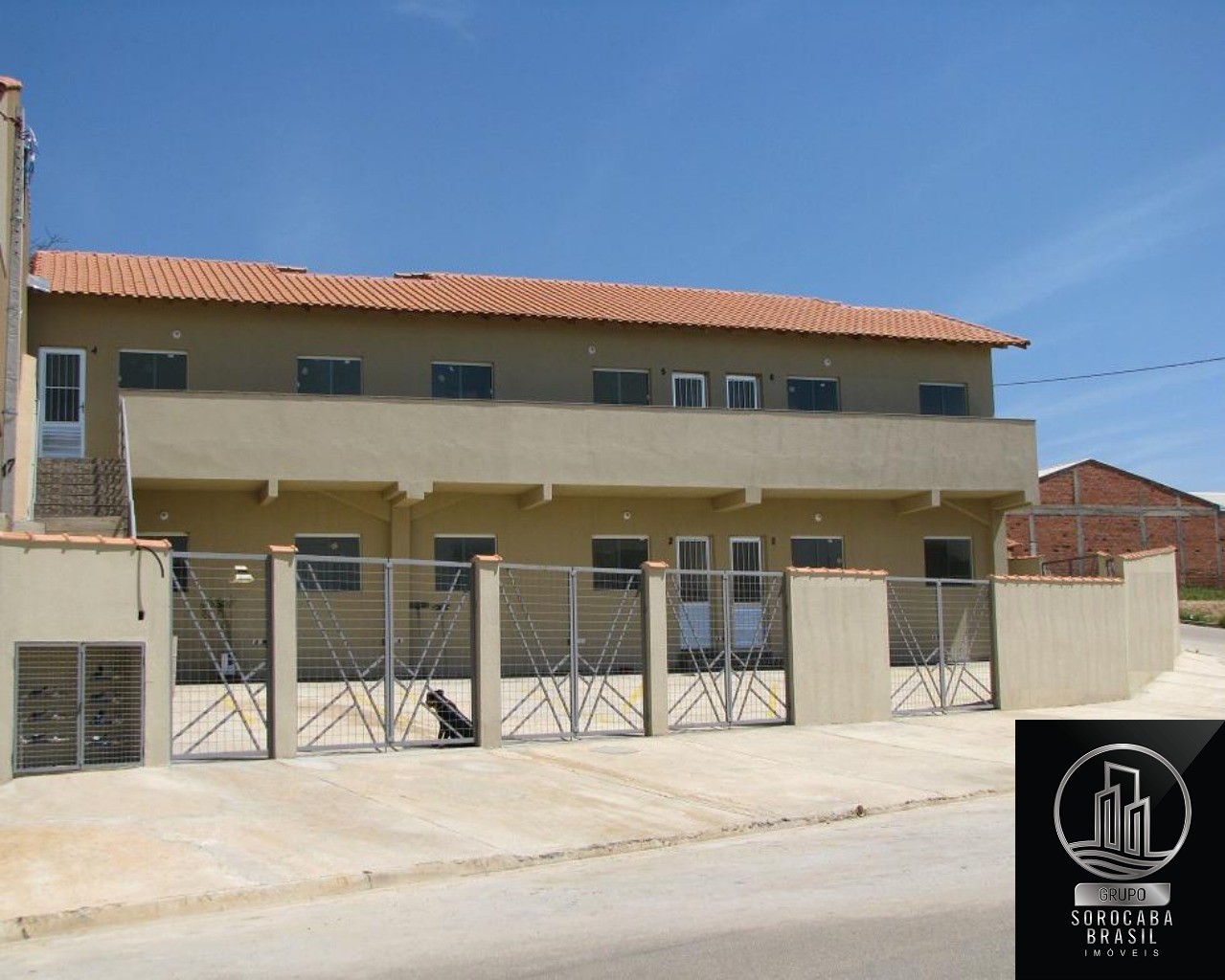 Casa com 2 dormitórios à venda, 63 m² por R$ 135.000 - parqu
