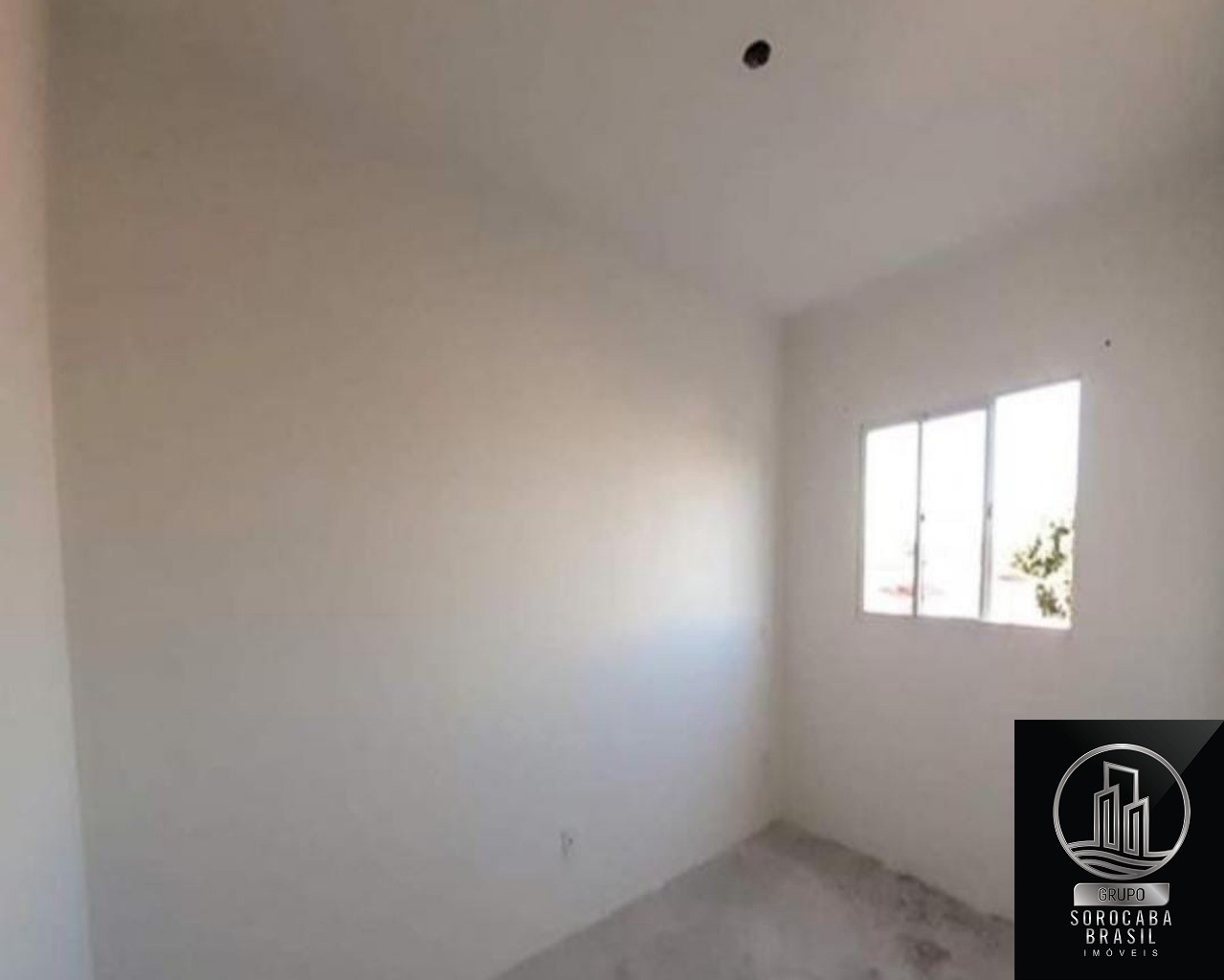 Apartamento com 2 dormitórios à venda, 54 m² por R$ 165.000 