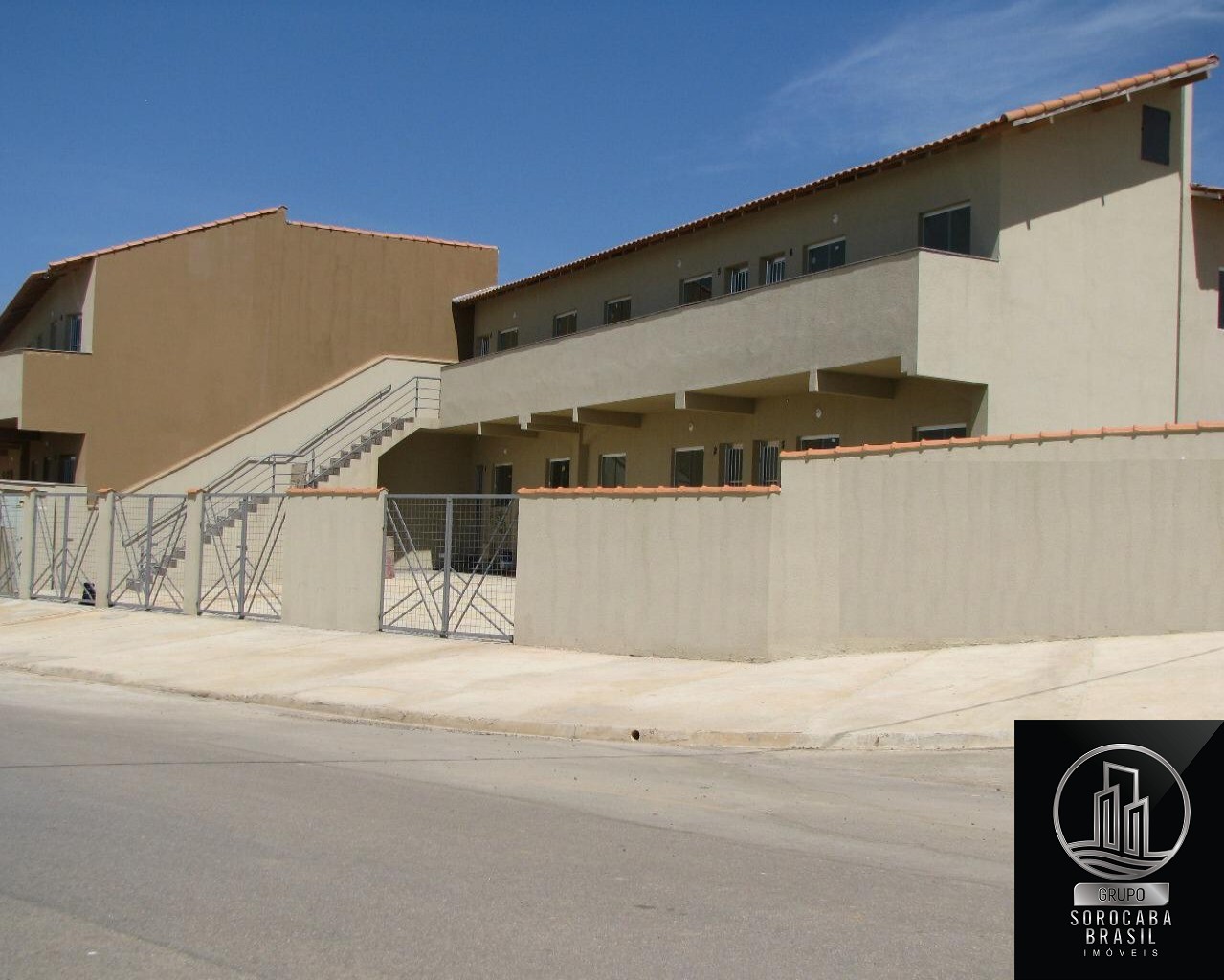Casa com 2 dormitórios à venda, 63 m² por R$ 135.000 - parqu