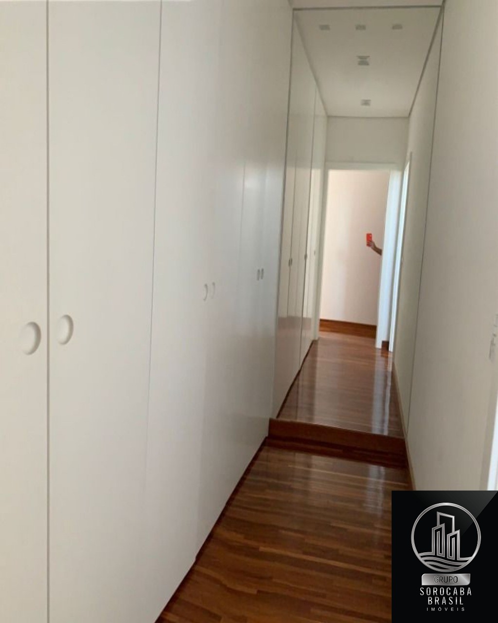 Sobrado com 4 dormitórios à venda, 318 m² por R$ 2.800.000 -