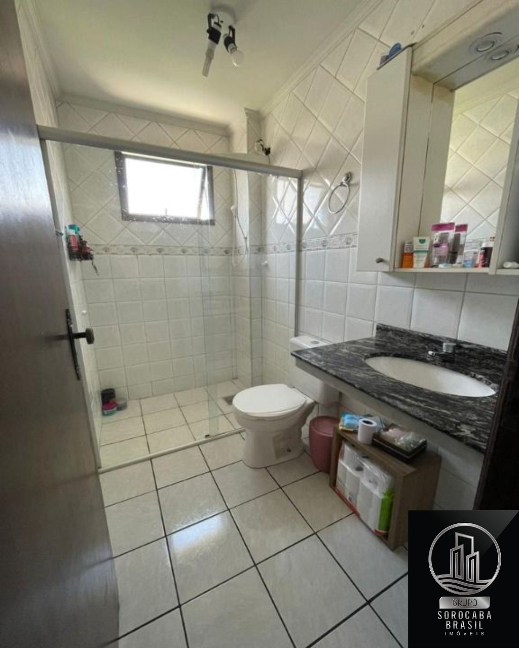 Apartamento com 2 dormitórios à venda, 78 m² por R$ 250.000 