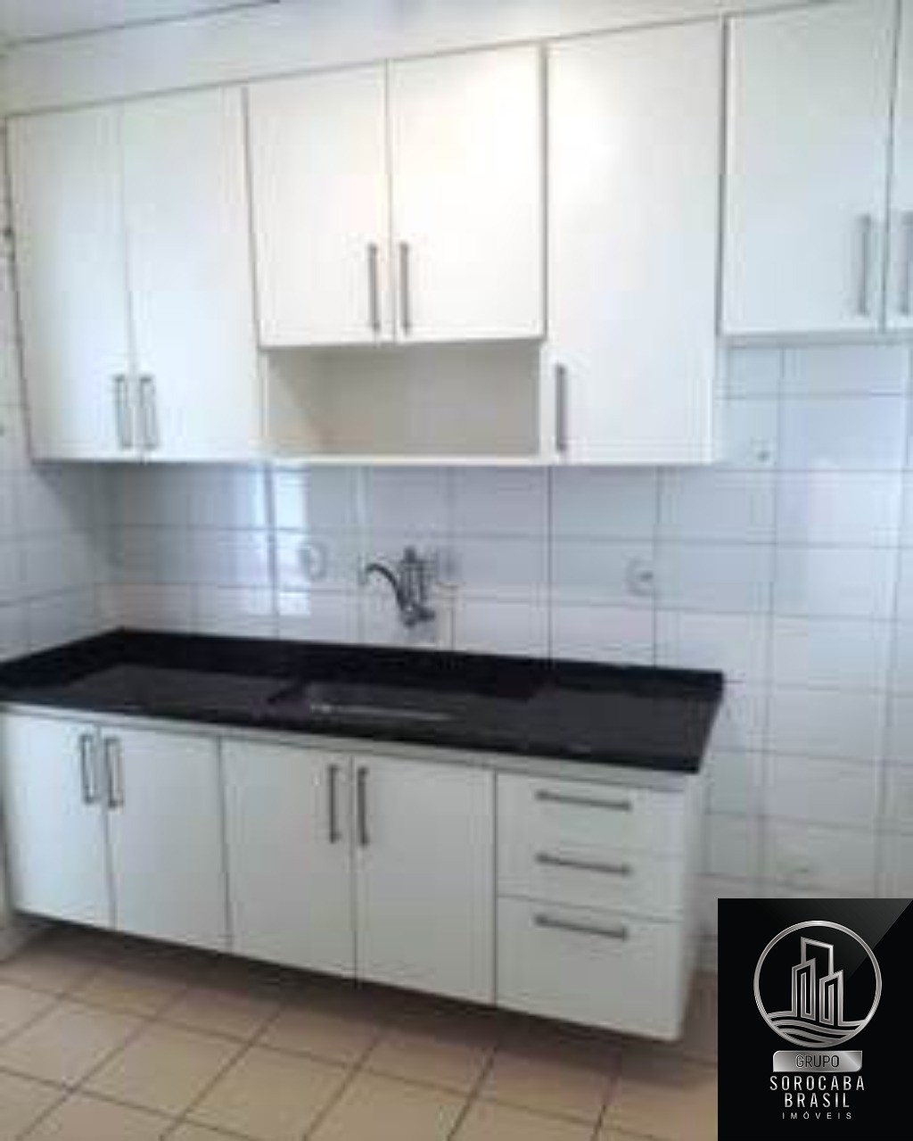 Apartamento com 3 dormitórios para alugar, 87 m² por R$ 2.20
