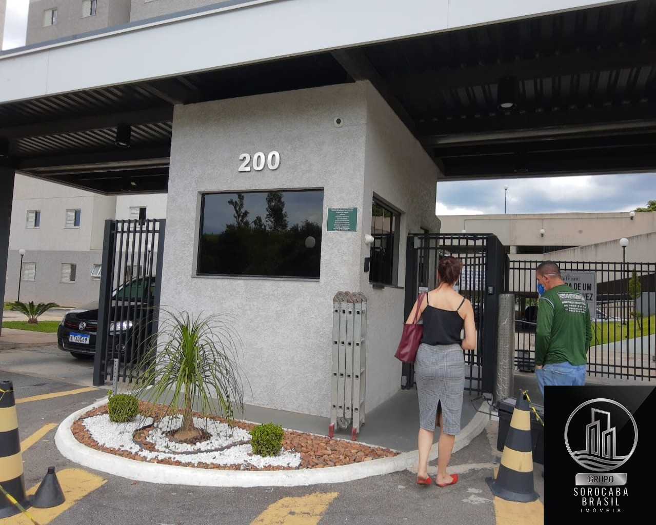 Apartamento com 2 dormitórios à venda, 52 m² por R$ 280.000 