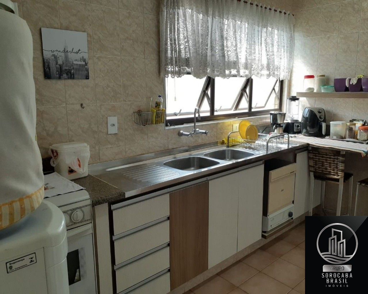 Apartamento com 3 dormitórios à venda, 155 m² por R$ 680.000