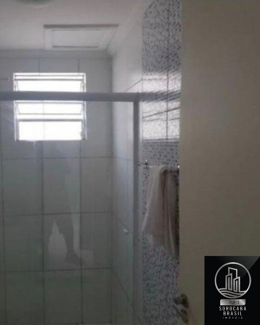 Apartamento com 2 dormitórios à venda, 52 m² por R$ 160.000 