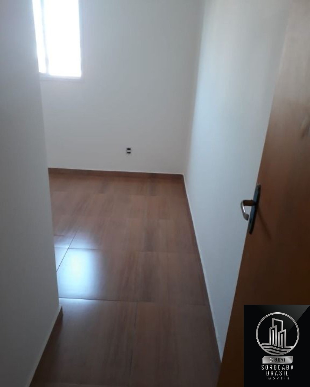 Apartamento com 3 dormitórios à venda, 97 m² por R$ 306.000 