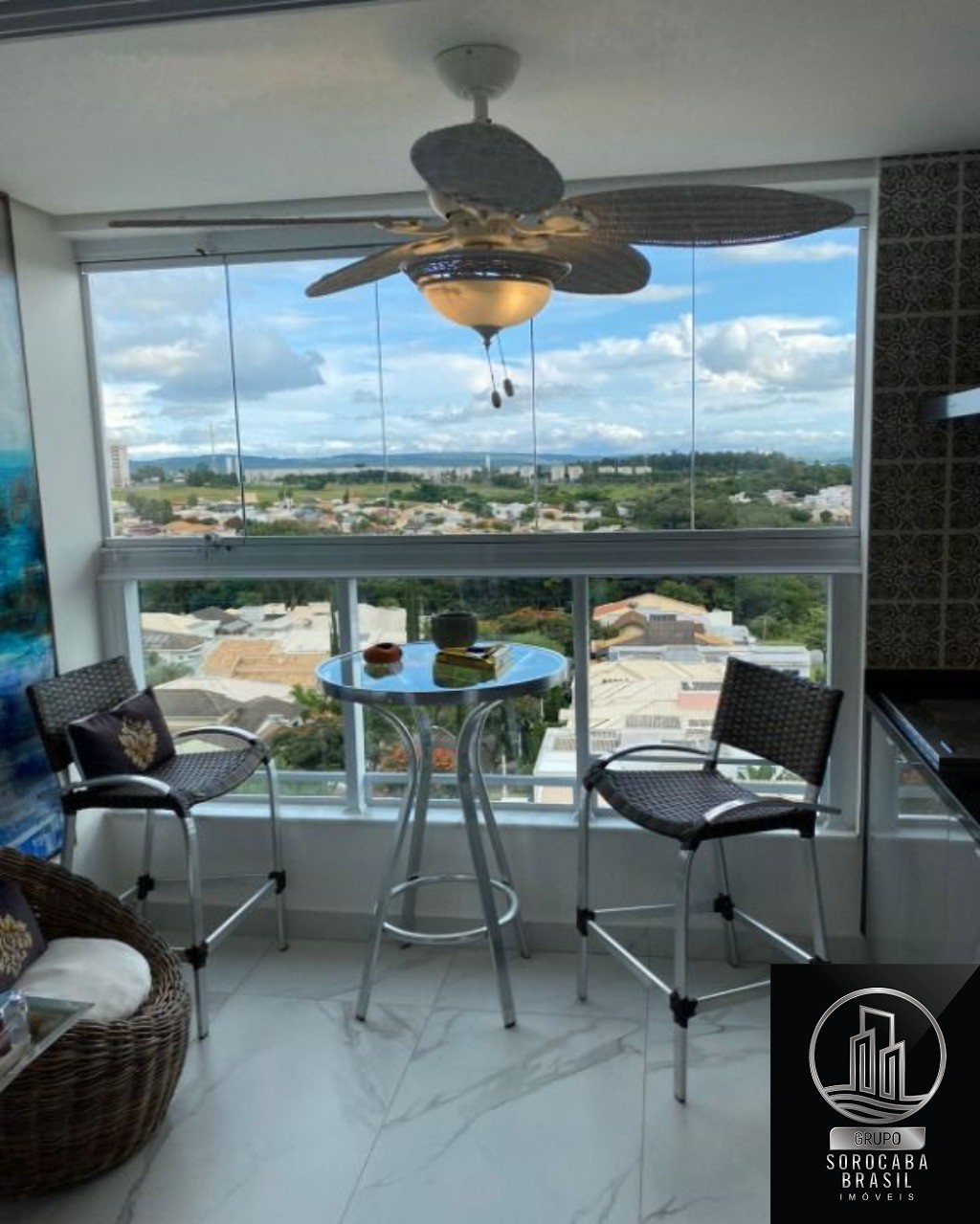 Apartamento com 2 dormitórios à venda, 73 m² por R$ 975.000 