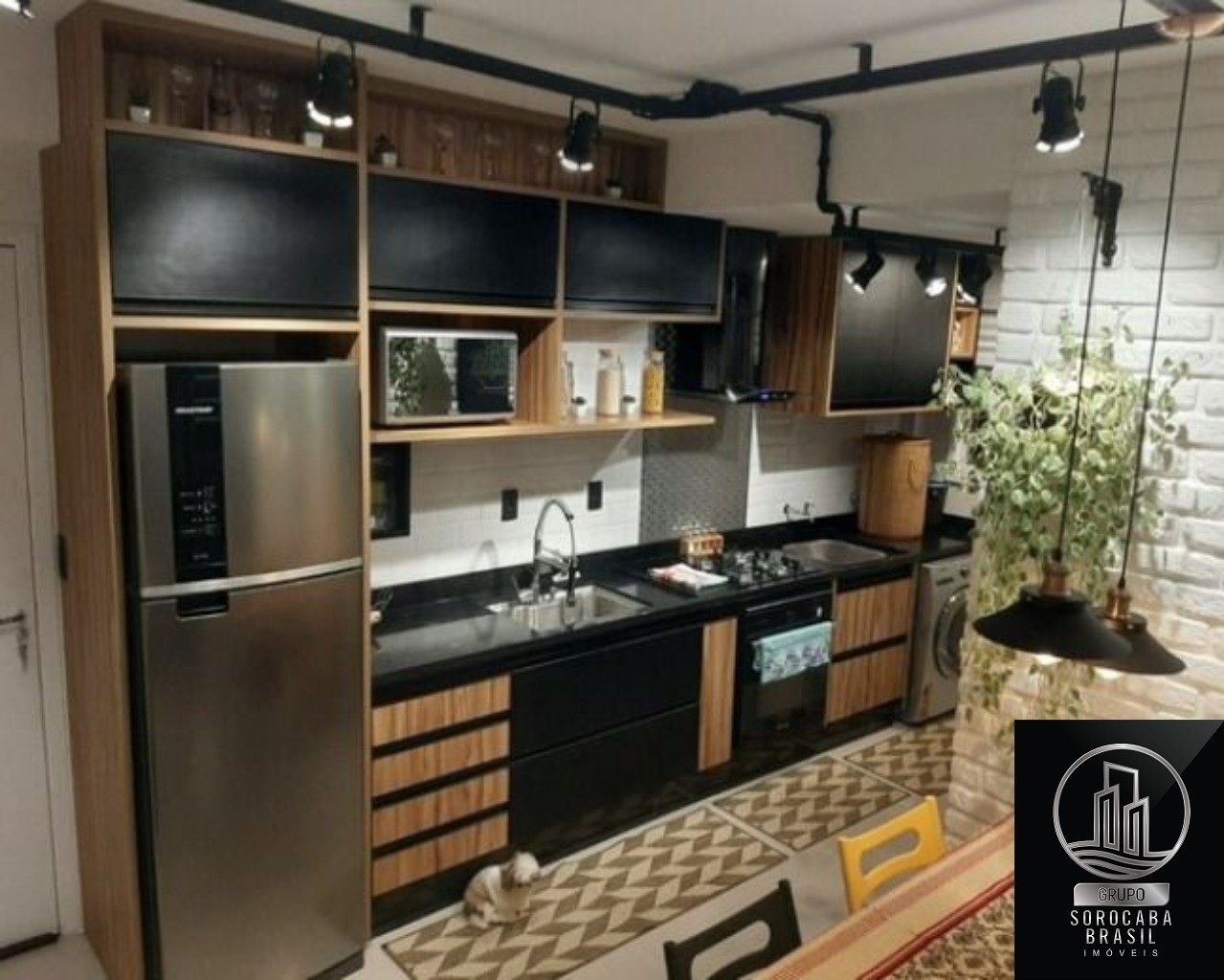 Apartamento com 2 dormitórios à venda, 58 m² por R$ 350.000 