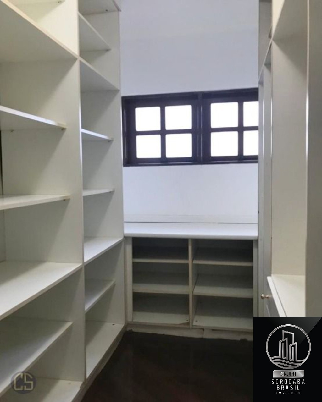 Sobrado com 3 dormitórios à venda, 241 m² por R$ 870.000 - c