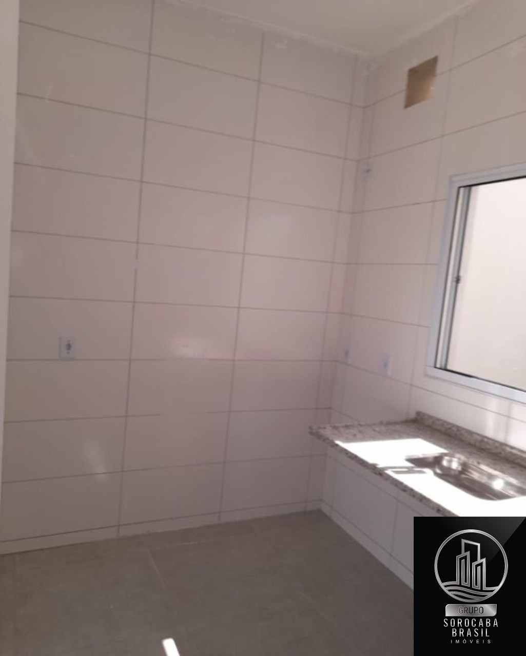 Casa com 2 dormitórios à venda, 50 m² por R$ 175.000 - jardi